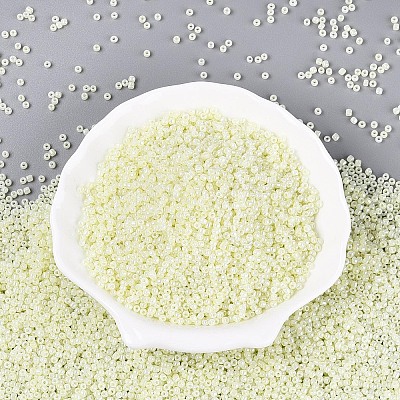 Glass Seed Beads SEED-A011-2mm-152-1