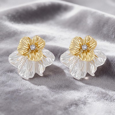 Alloy Micro Pave Cubic Zirconia Flower Stud Earrings for Women WG3B3D7-01-1