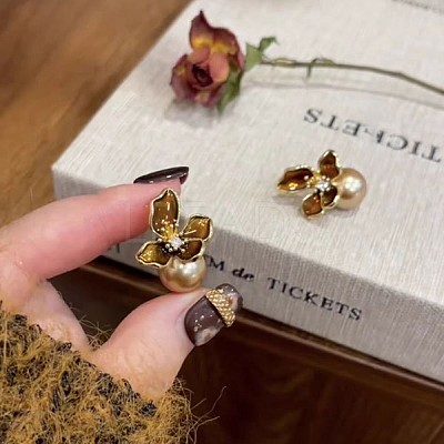 Alloy & Imitation Pearl Stud Earrings WG82C49-02-1