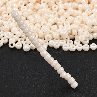 TOHO 8/0 Round Beads X-SEED-TR08-0123L-1