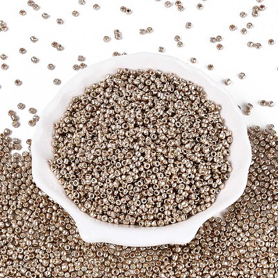 8/0 Glass Seed Beads SEED-A017-3mm-1107-1
