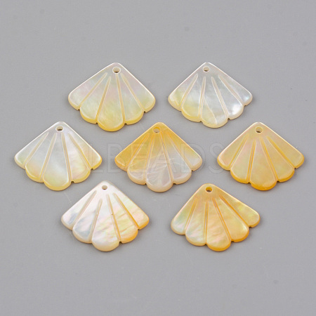 Natural Yellow Shell Pendants X-SHEL-R049-03-1