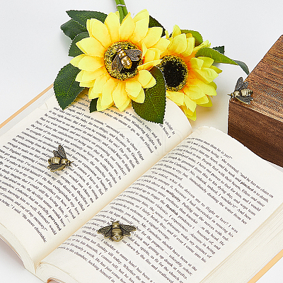 Brass Bees Display Decorations AJEW-WH0752-683-1