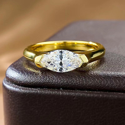 Alloy with Clear Cubic Zirconia Finger Rings FS-WGD7F1A-03-1