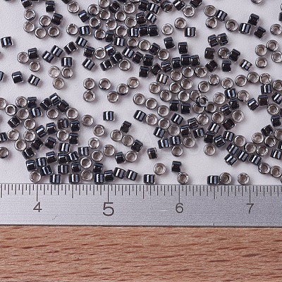 MIYUKI Delica Beads X-SEED-J020-DB0925-1